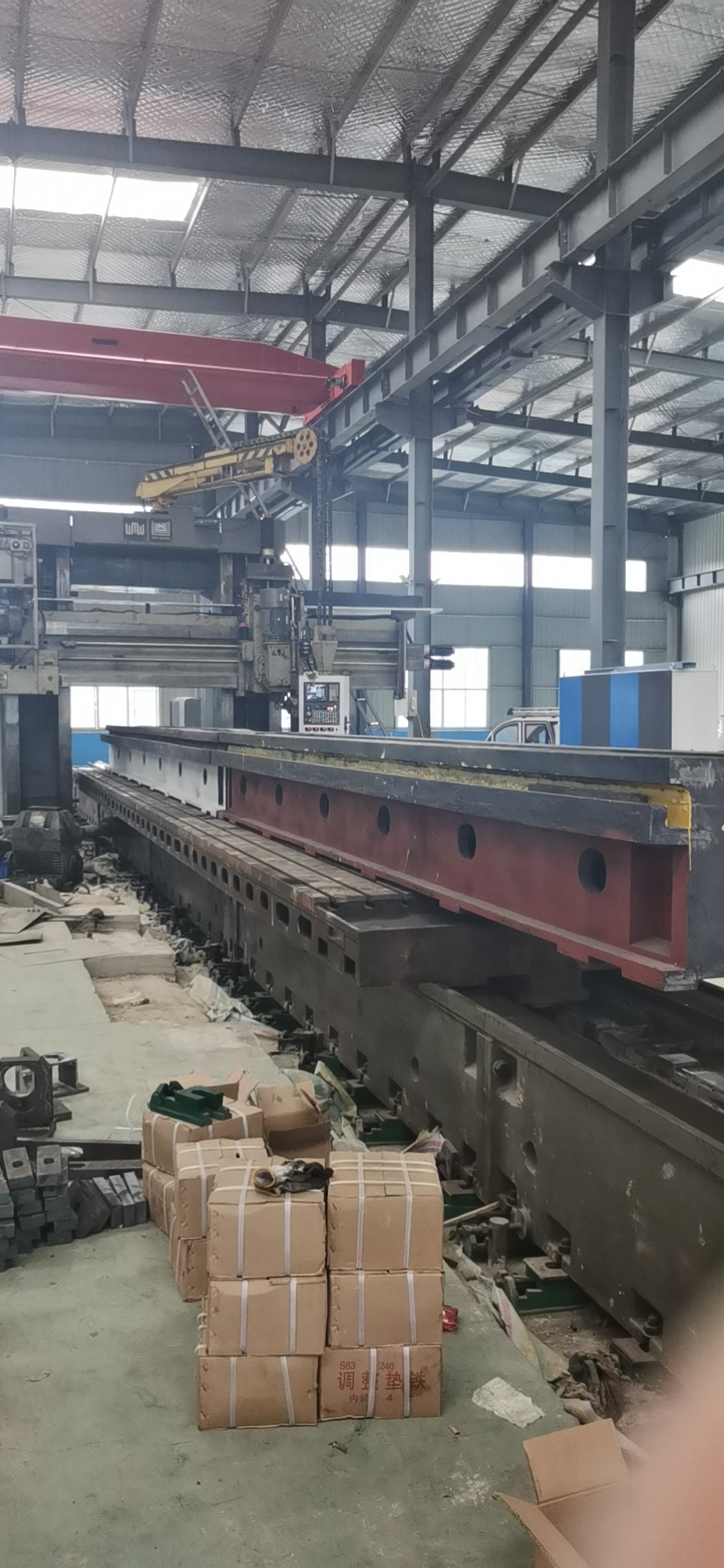 德洲冠鲁深孔机床全部采用德国Heckert导轨磨床加工床体