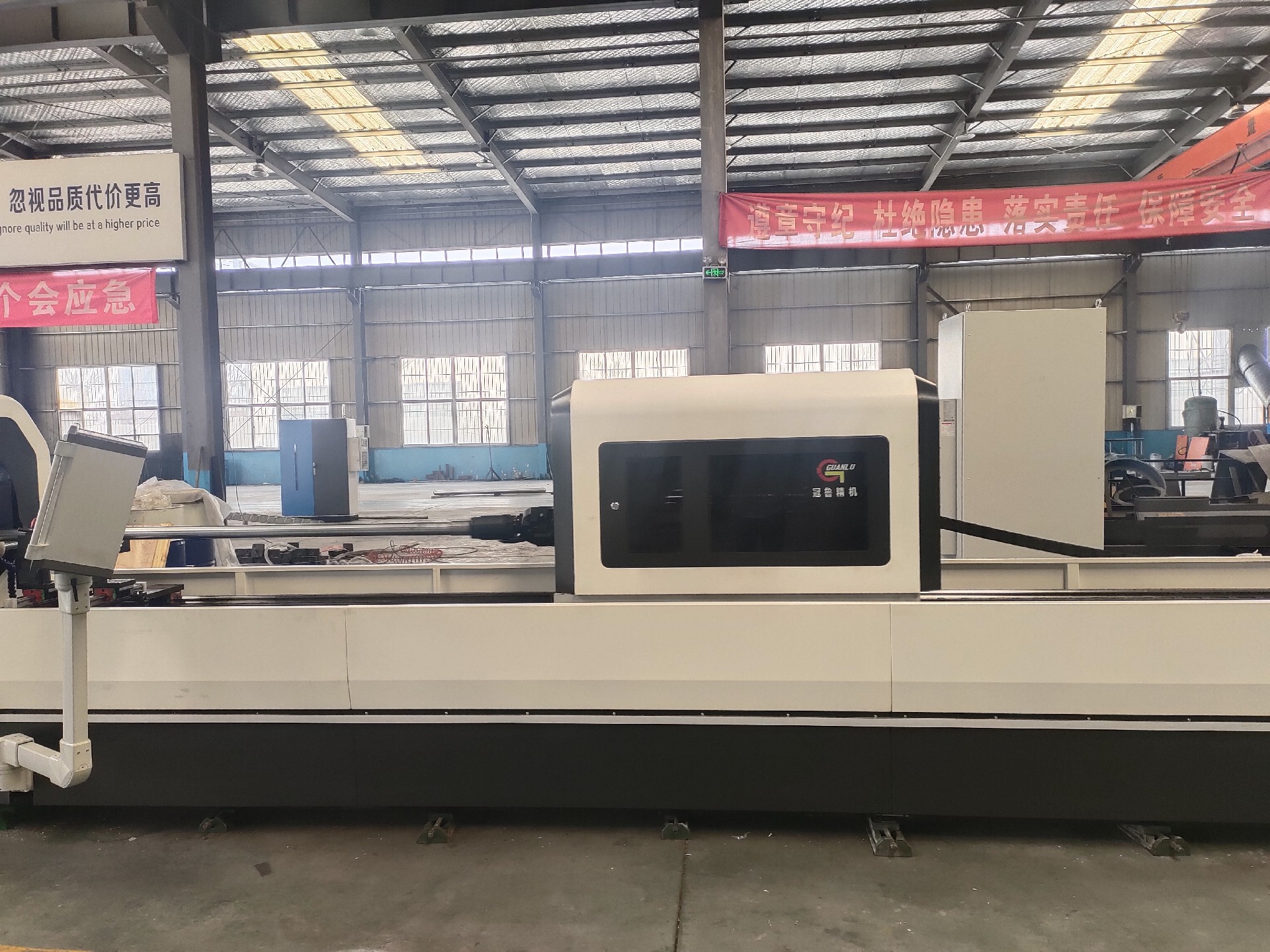 新型珩磨机孔径一致性可达0.2-0.3mm