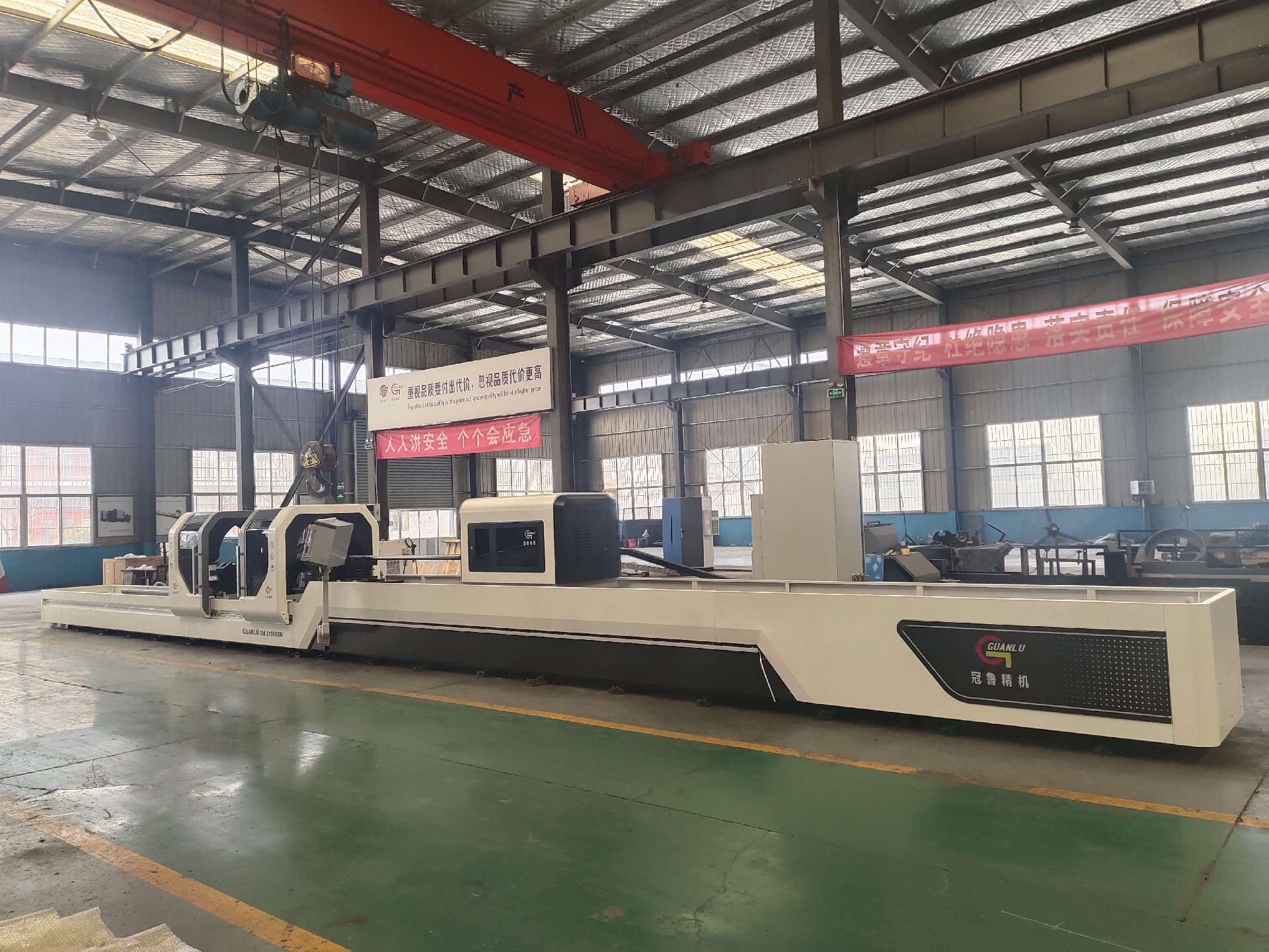 新型珩磨机孔径一致性可达0.2-0.3mm